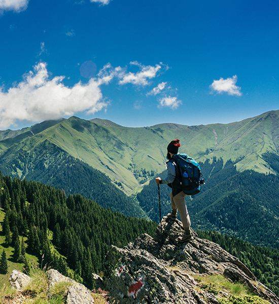  Mountain hiking